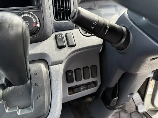 三菱 キャンター TKG-FBA20(2WD)の写真28
