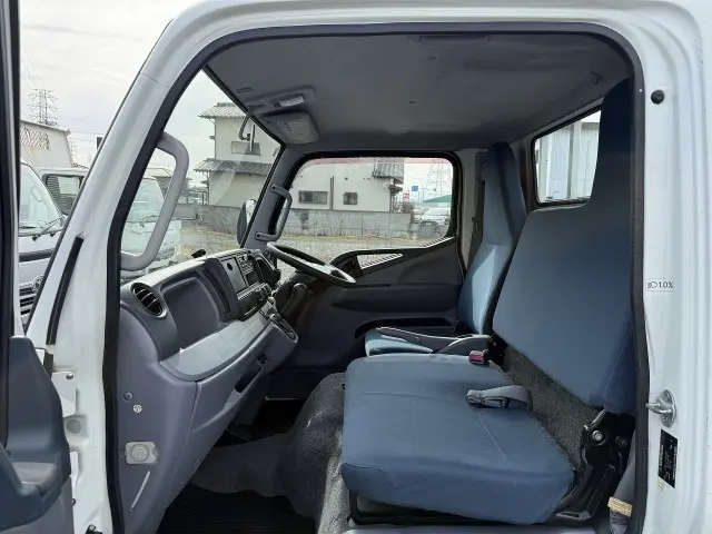 三菱 キャンター TKG-FBA20(2WD)の写真33