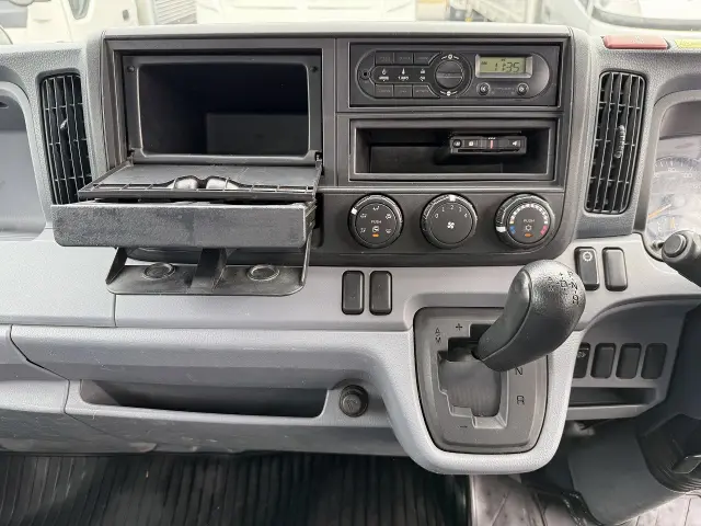 三菱 キャンター TKG-FBA30(2WD)の写真41