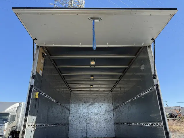 三菱 キャンター TPG-FEB50(2WD)の写真6