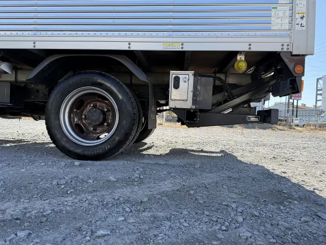 三菱 キャンター TPG-FEB50(2WD)の写真11