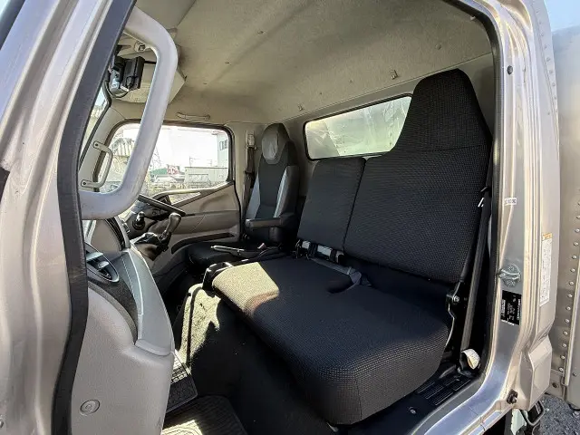 三菱 キャンター TPG-FEB50(2WD)の写真17