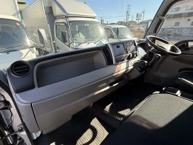 三菱 キャンター TPG-FEB50(2WD)の写真18
