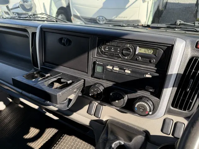 三菱 キャンター TPG-FEB50(2WD)の写真45