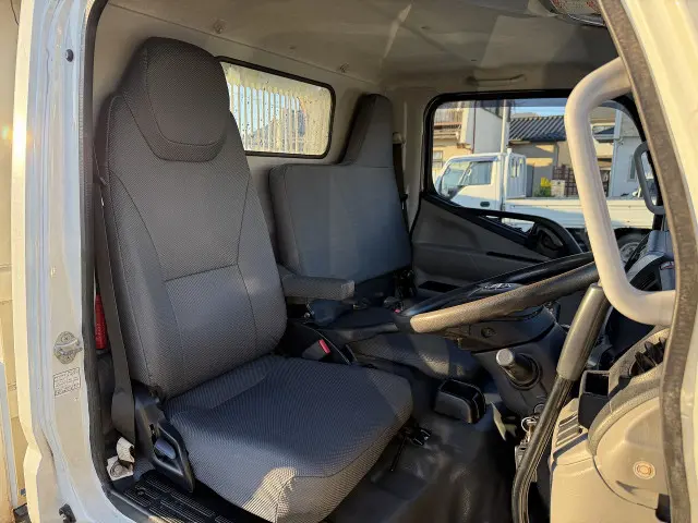 日産 アトラス 2GR-FBA6W(2WD)の写真18