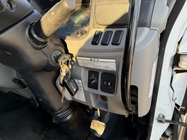 日産 アトラス 2GR-FBA6W(2WD)の写真39