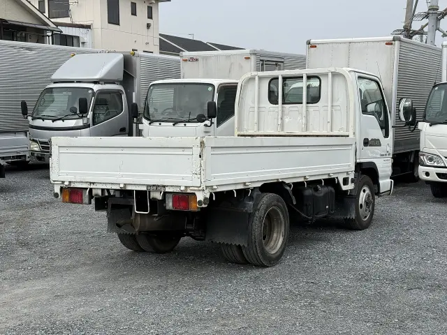 日産 アトラス KR-AKS81EA(4WD)の写真2