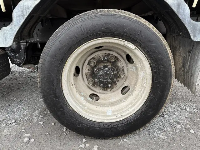 日産 アトラス KR-AKS81EA(4WD)の写真15