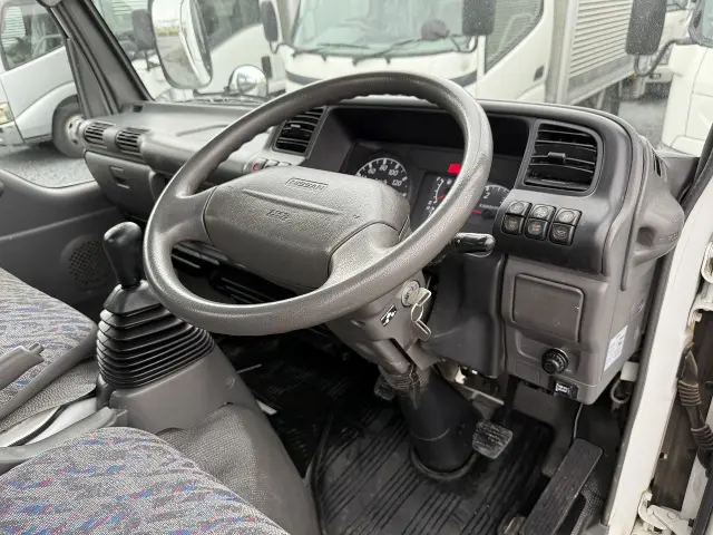 日産 アトラス KR-AKS81EA(4WD)の写真17