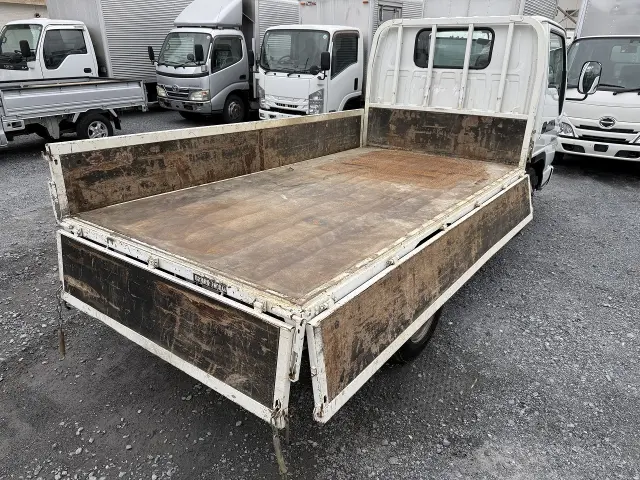 日産 アトラス KR-AKS81EA(4WD)の写真30