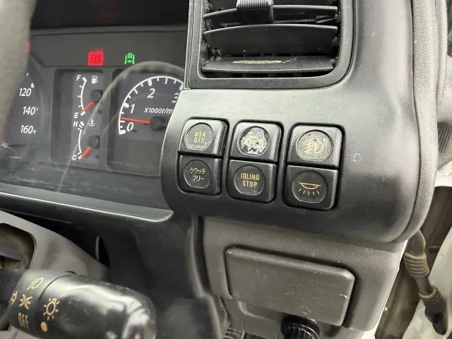 日産 アトラス KR-AKS81EA(4WD)の写真46