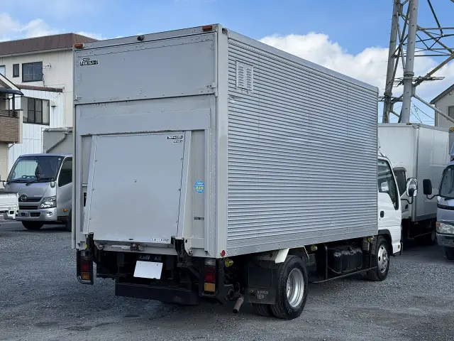 いすゞ エルフ PB-NKR81AN(2WD)の写真7