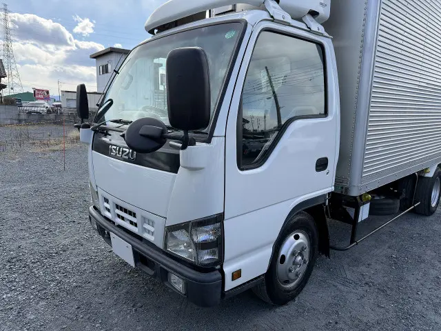 いすゞ エルフ PB-NKR81AN(2WD)の写真48