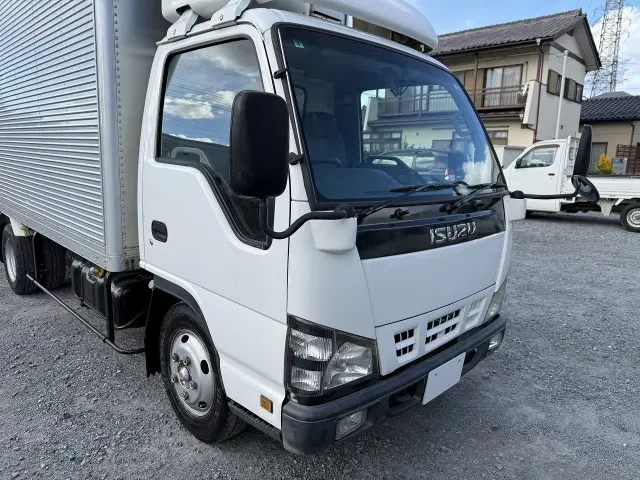 いすゞ エルフ PB-NKR81AN(2WD)の写真49
