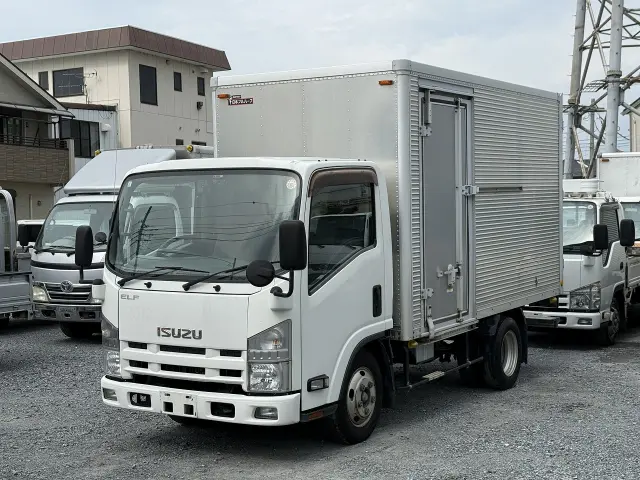 いすゞ エルフ TKG-NLR85N(2WD)の写真1