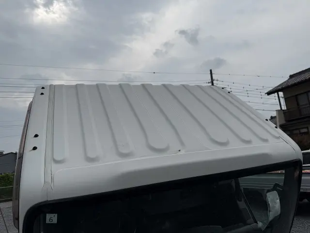 いすゞ エルフ TKG-NLR85N(2WD)の写真20
