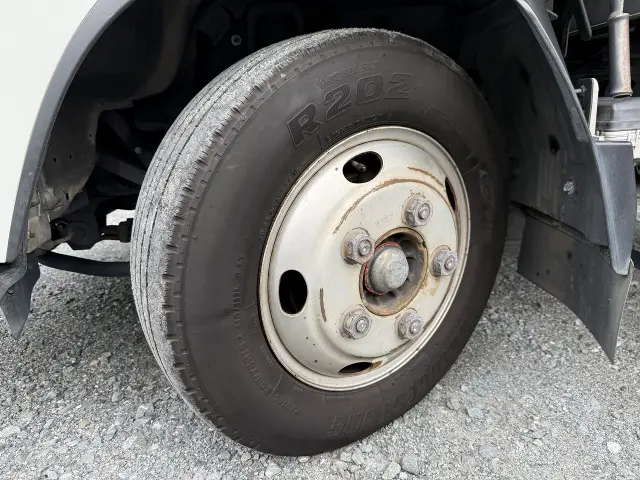 いすゞ エルフ TKG-NLR85N(2WD)の写真31