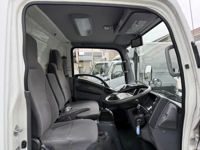 いすゞ エルフ TKG-NLR85N(2WD)の写真35