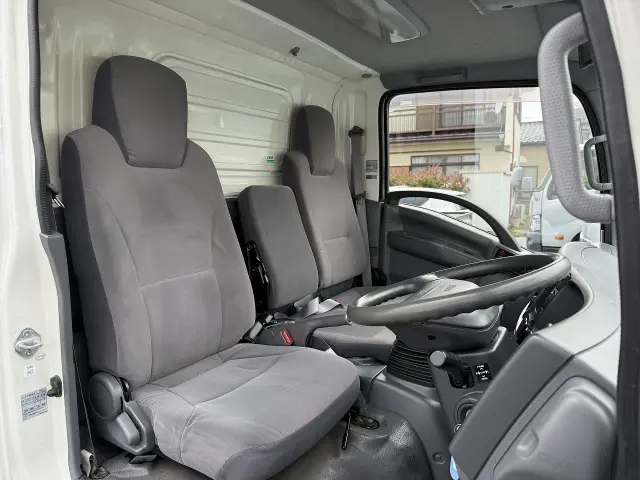いすゞ エルフ TKG-NLR85N(2WD)の写真36