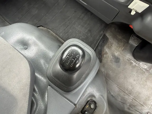 いすゞ エルフ TKG-NLR85N(2WD)の写真41