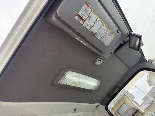 いすゞ エルフ TKG-NLR85N(2WD)の写真42