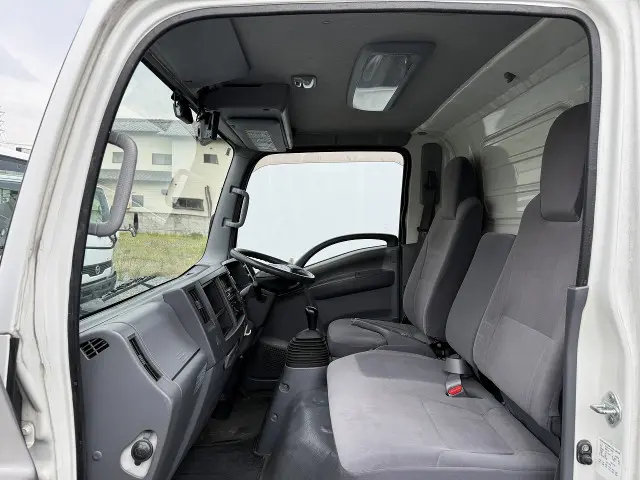 いすゞ エルフ TKG-NLR85N(2WD)の写真43