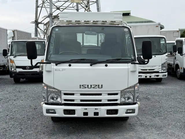 いすゞ エルフ TKG-NJR85A(2WD)の写真2