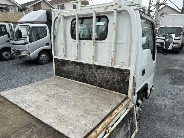 いすゞ エルフ TKG-NJR85A(2WD)の写真10