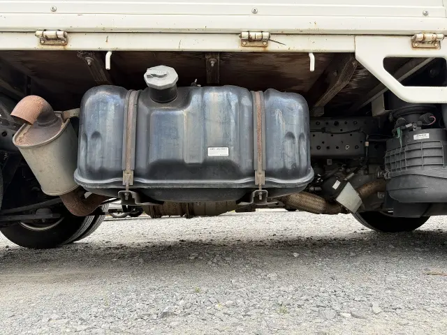 いすゞ エルフ TKG-NJR85A(2WD)の写真24