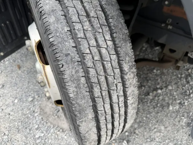 いすゞ エルフ TKG-NJR85A(2WD)の写真27