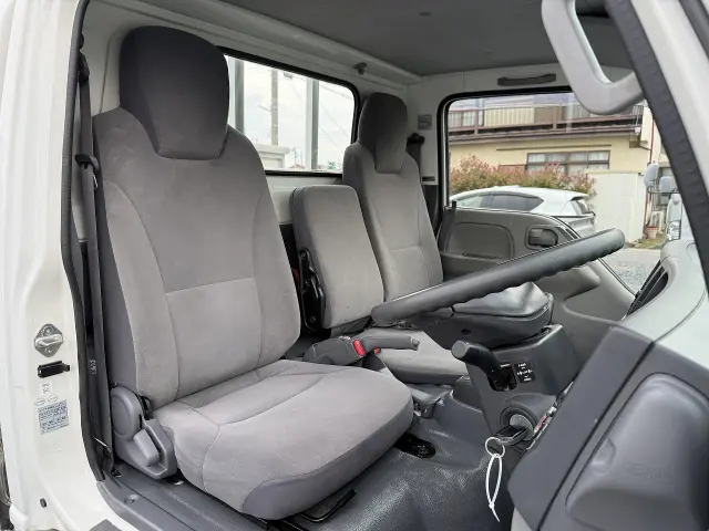 いすゞ エルフ TKG-NJR85A(2WD)の写真34