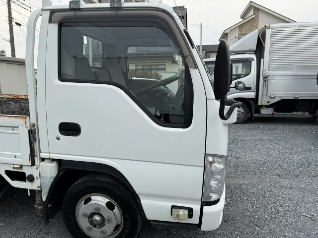 いすゞ エルフ TKG-NJR85A(2WD)の写真50