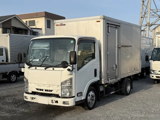 いすゞ エルフ TPG-NLR85N(2WD)の写真1