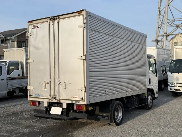 いすゞ エルフ TPG-NLR85N(2WD)の写真2