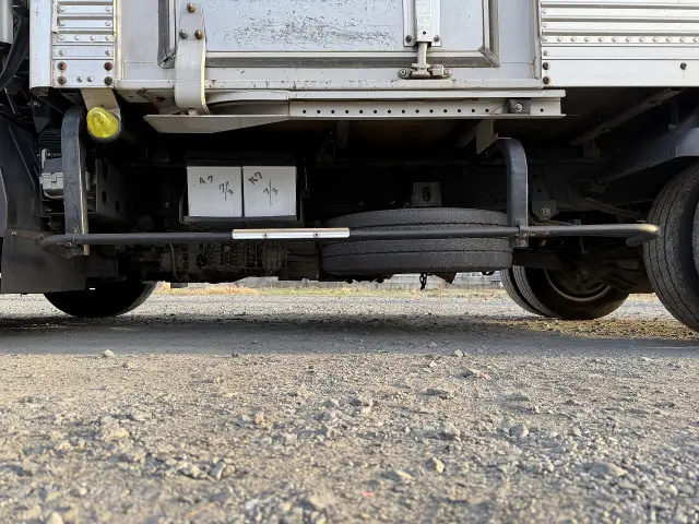 いすゞ エルフ TPG-NLR85N(2WD)の写真10