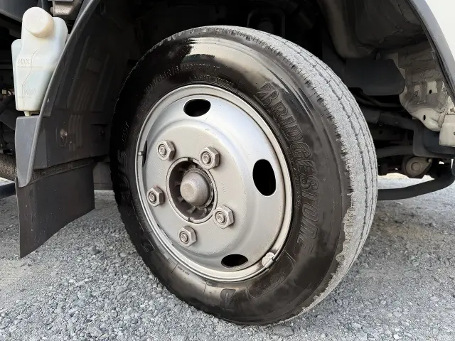 いすゞ エルフ TPG-NLR85N(2WD)の写真12