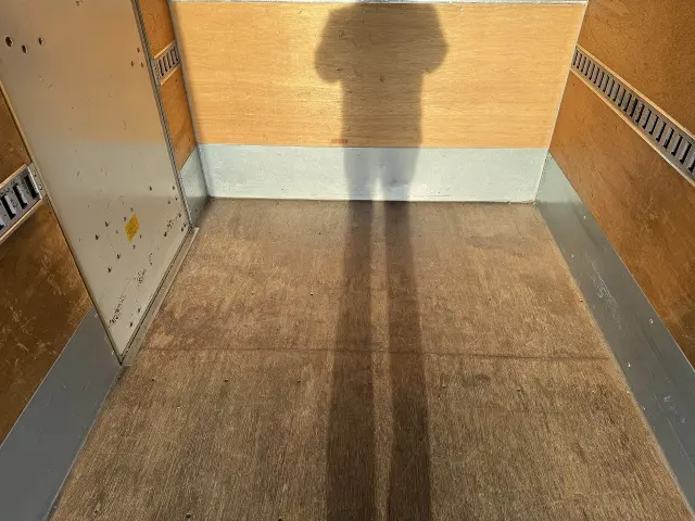 いすゞ エルフ TPG-NLR85N(2WD)の写真15