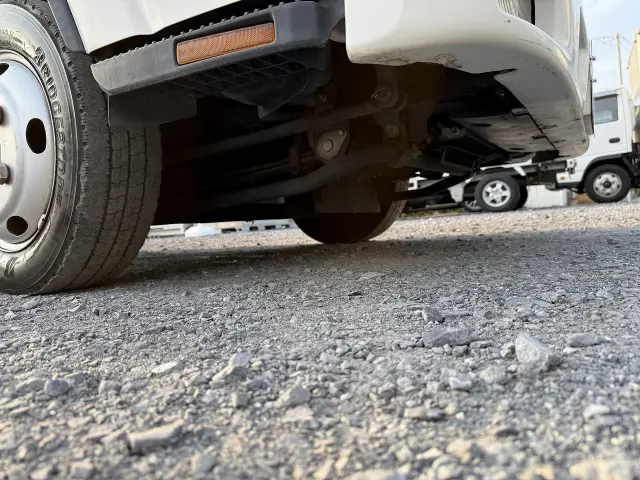 いすゞ エルフ TPG-NLR85N(2WD)の写真28