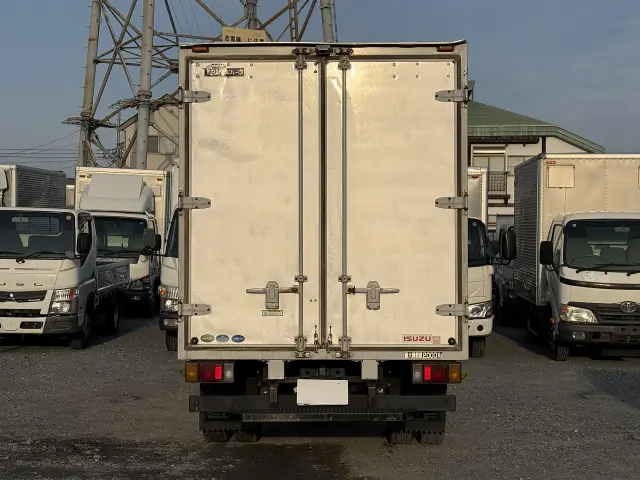 いすゞ エルフ TPG-NLR85N(2WD)の写真28