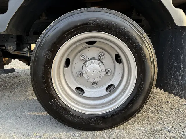 いすゞ エルフ TPG-NLR85N(2WD)の写真37