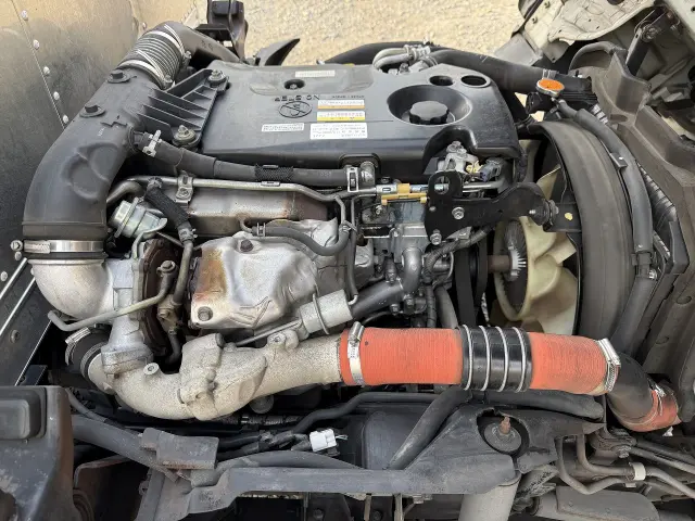 いすゞ エルフ TPG-NLR85N(2WD)の写真37