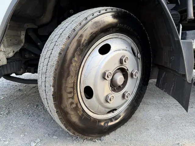 いすゞ エルフ TPG-NLR85N(2WD)の写真45