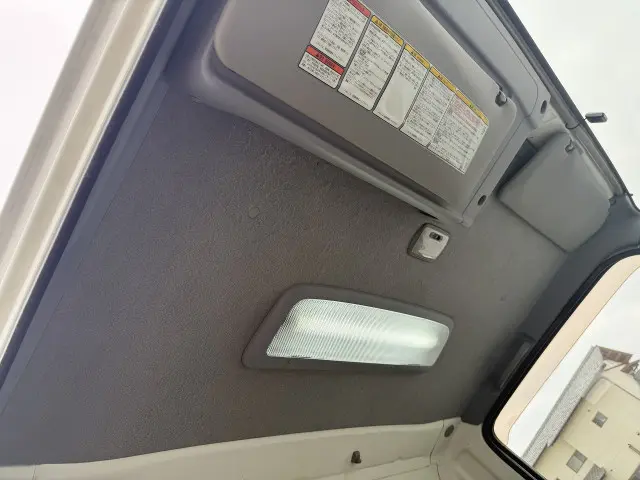 いすゞ エルフ TPG-NLR85N(2WD)の写真50