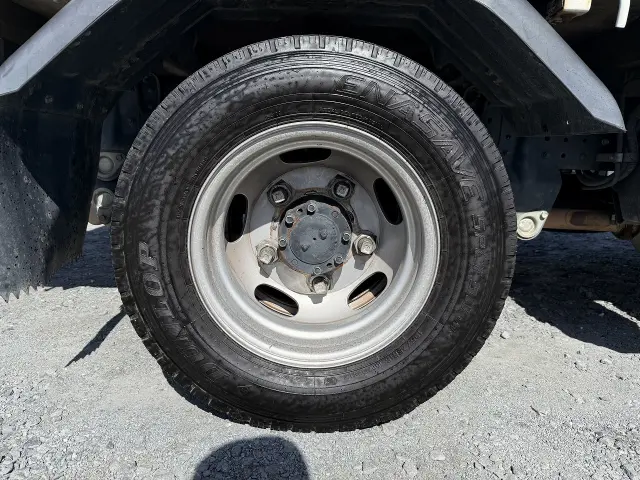 三菱 キャンター TPG-FBA20(2WD)の写真13