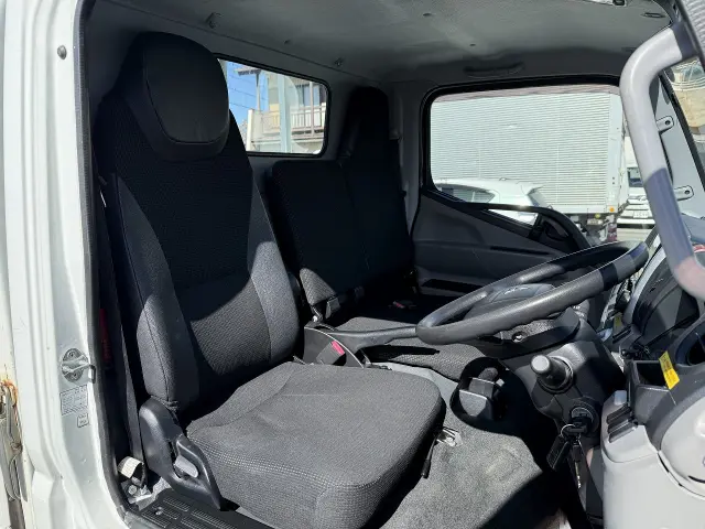 三菱 キャンター TPG-FBA20(2WD)の写真14