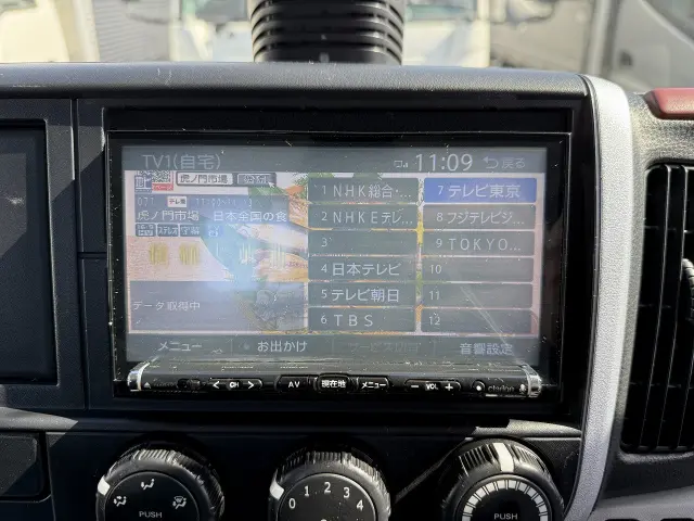 三菱 キャンター TPG-FBA20(2WD)の写真18