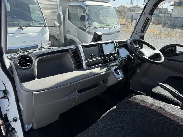 三菱 キャンター TPG-FBA20(2WD)の写真31