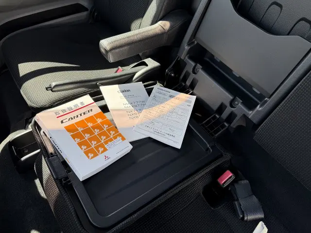 三菱 キャンター TPG-FBA20(2WD)の写真50