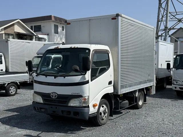 トヨタ ダイナ BDG-XZU308(2WD)の写真1