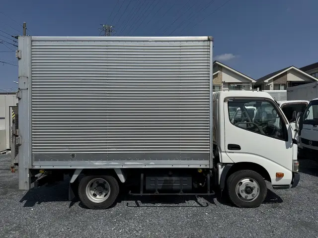 トヨタ ダイナ BDG-XZU308(2WD)の写真4